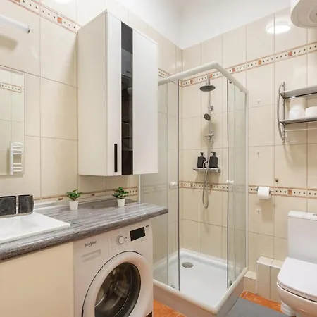 Apartment Adorable And Charming 2br In Center, Astoria *