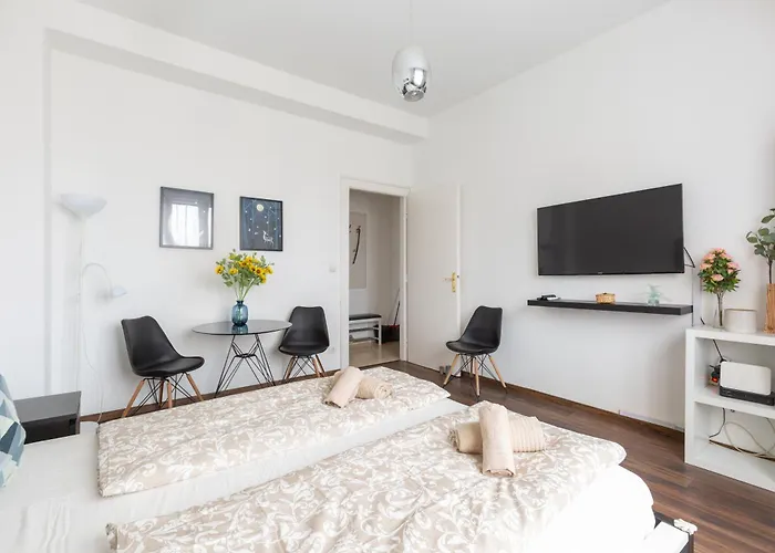 Adorable And Charming 2br In Center, Astoria Lägenhet