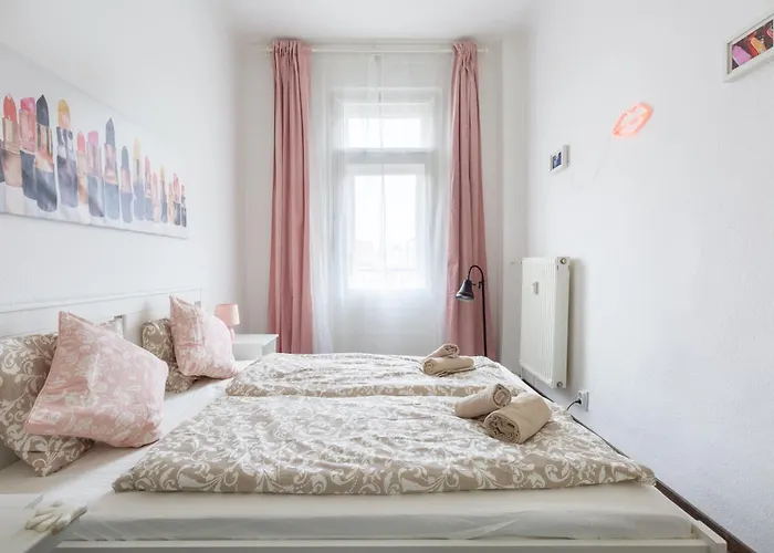 Adorable And Charming 2br In Center, Astoria Lägenhet Budapest