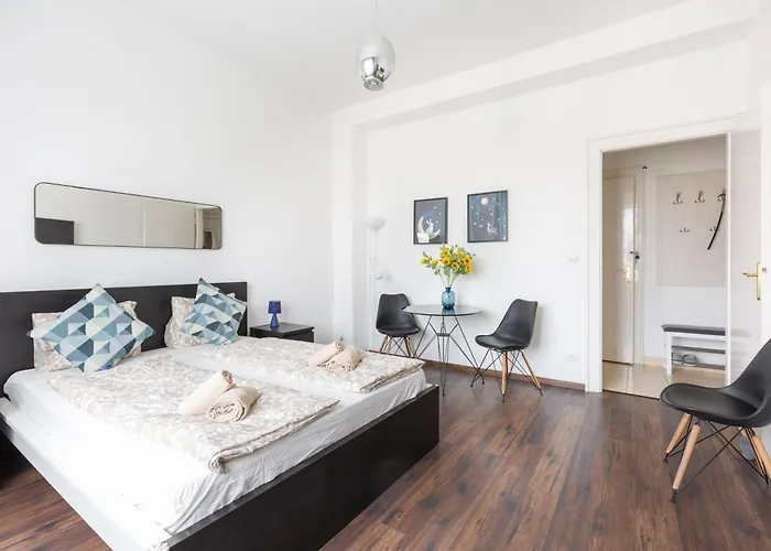 Adorable And Charming 2br In Center, Astoria Lägenhet *